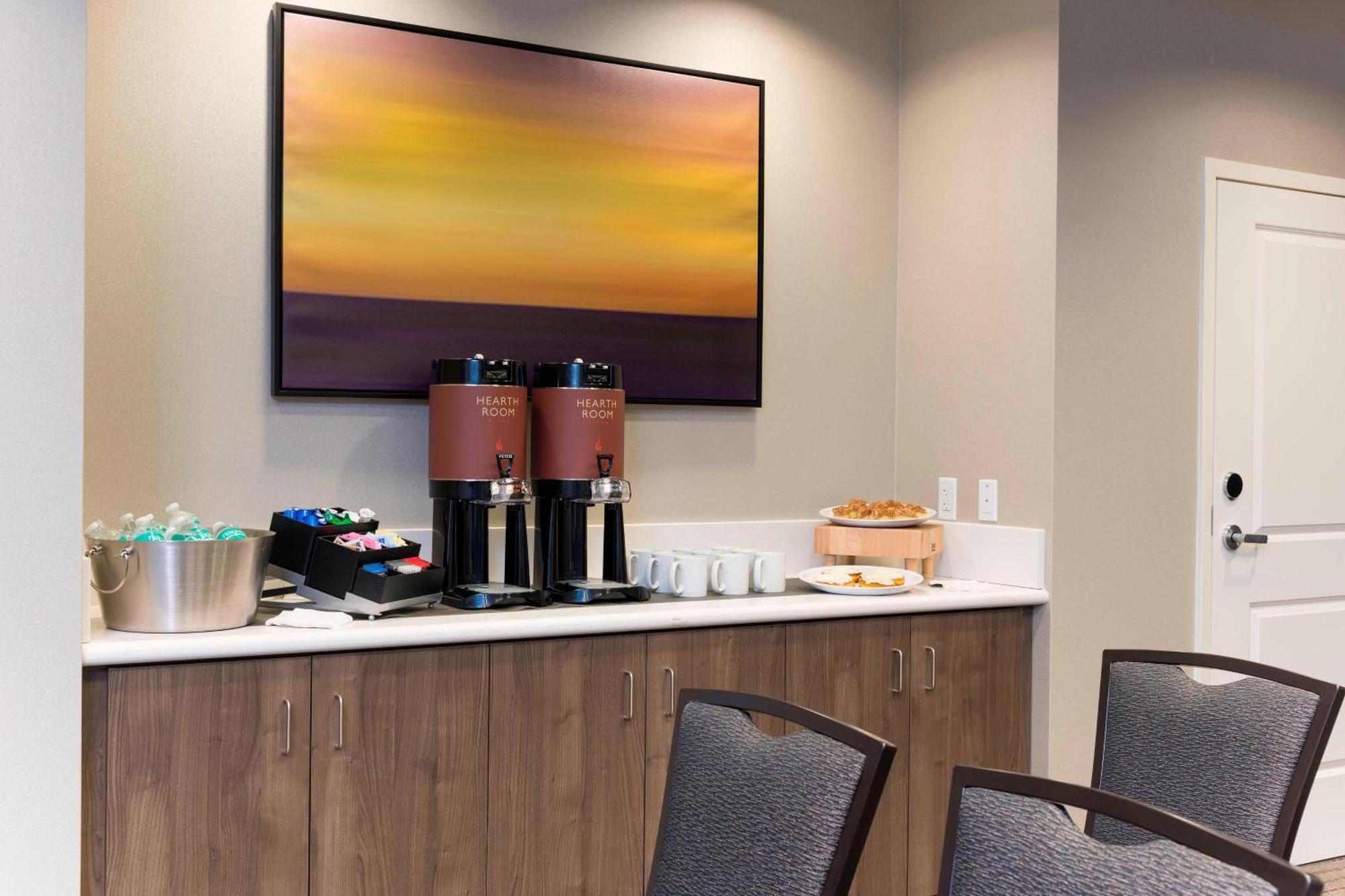 By Marriott Downtown Hotel 3*